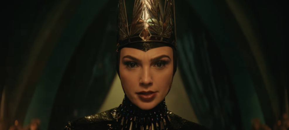 branca de neve - gal gadot brilha em novo teaser
